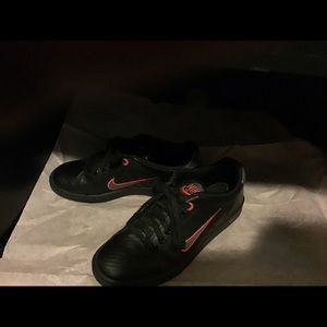 Women’s Nike athletic shoes